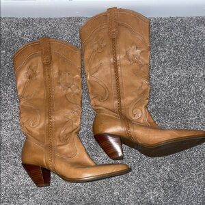 White Mountain Tan Heeled Boots with Distinctive Western Style
